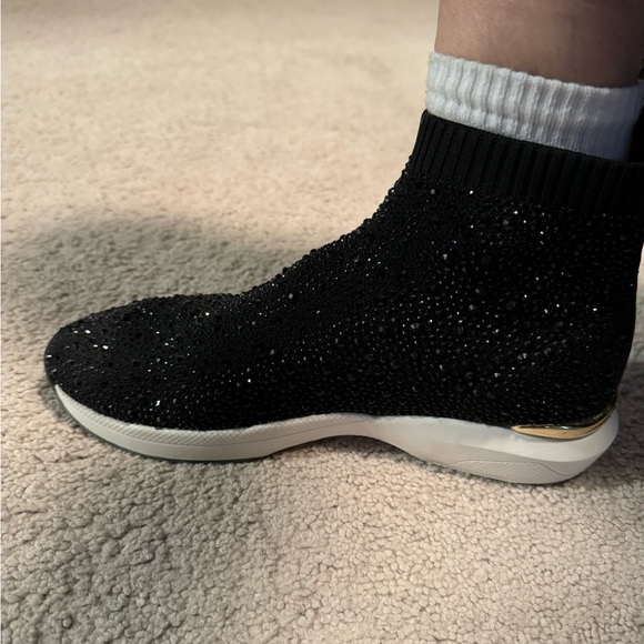 Carvela BNWOT size 39 (8 - 8.5) sparkle pull on ankle running shoe never worn - Picture 10 of 13